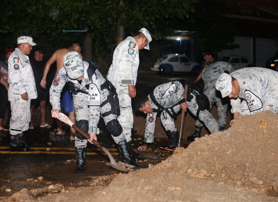 En Acapulco, Guardia Nacional mantiene presencia en las zonas afectadas por el paso del huracán John