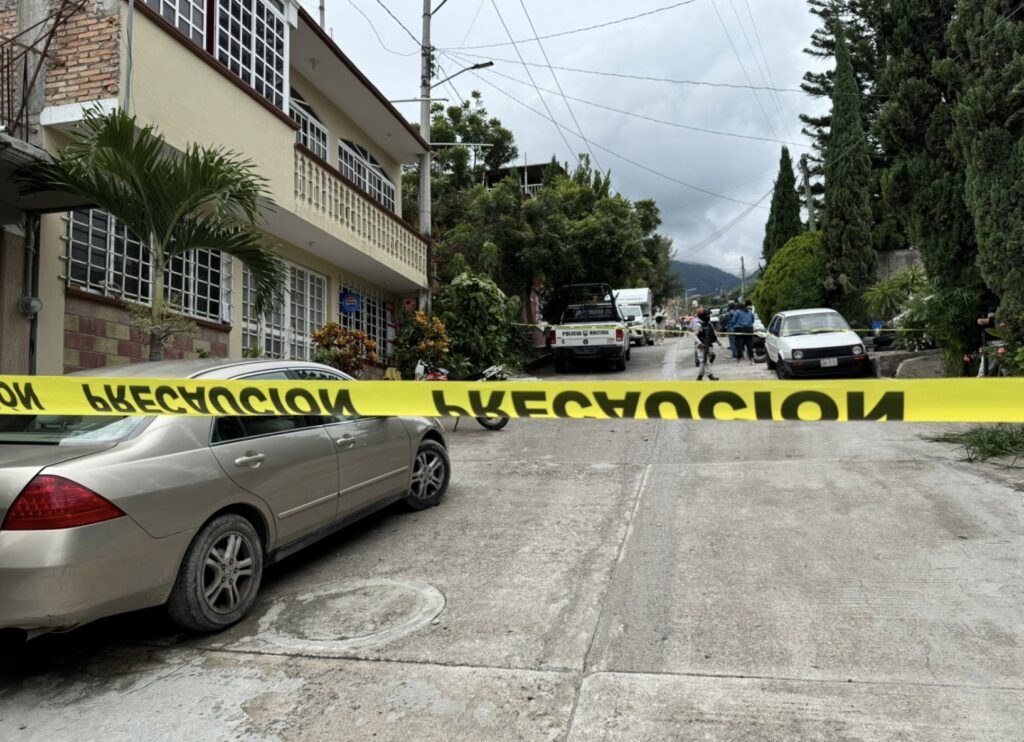 En Chilpancingo… Irrumpen armados en una casa y ejecutan a una mujer y hieren a un militar retirado