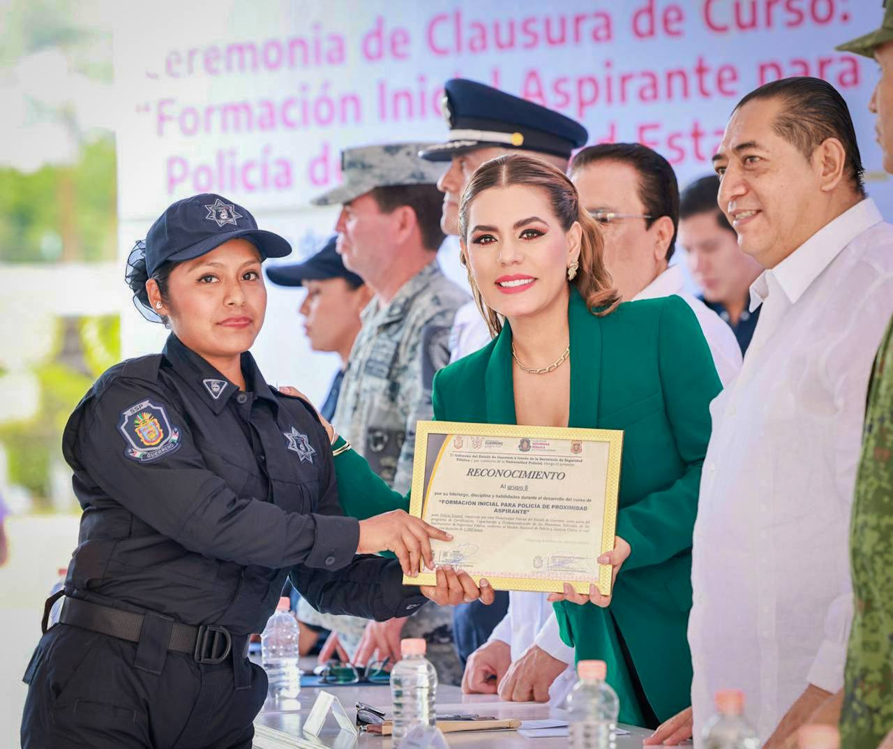 Cumple Evelyn Salgado con la profesionalización de la Policía Estatal de Guerrero