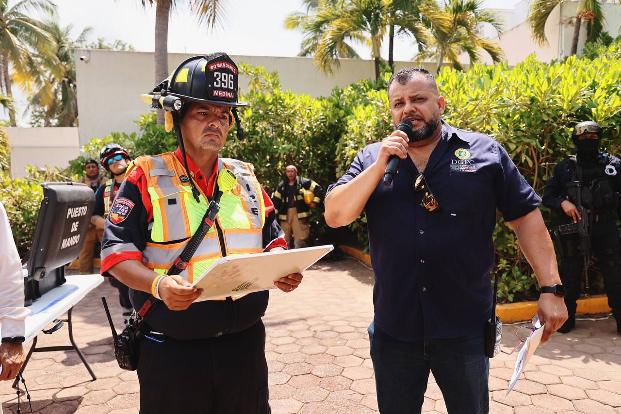 Gobierno de Zihuatanejo realiza con éxito simulacro de sismo en zona hotelera de Ixtapa