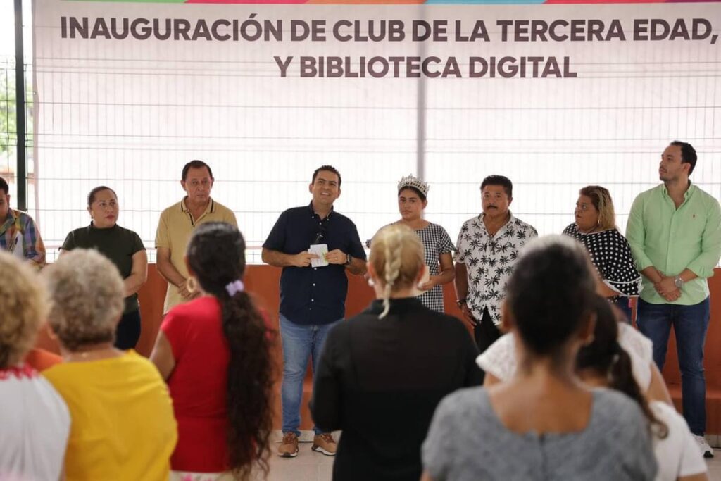 Presidente Jorge Sánchez Allec entrega Club de Tercera Edad y Biblioteca Digital en Pantla