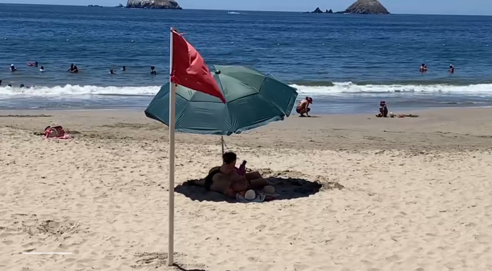 Advierten mar de fondo en litorales de Zihuatanejo y Guerrero