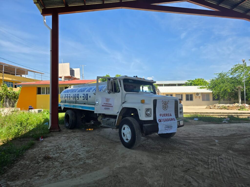 Gobierno de Guerrero garantiza servicios básicos en las escuelas del estado