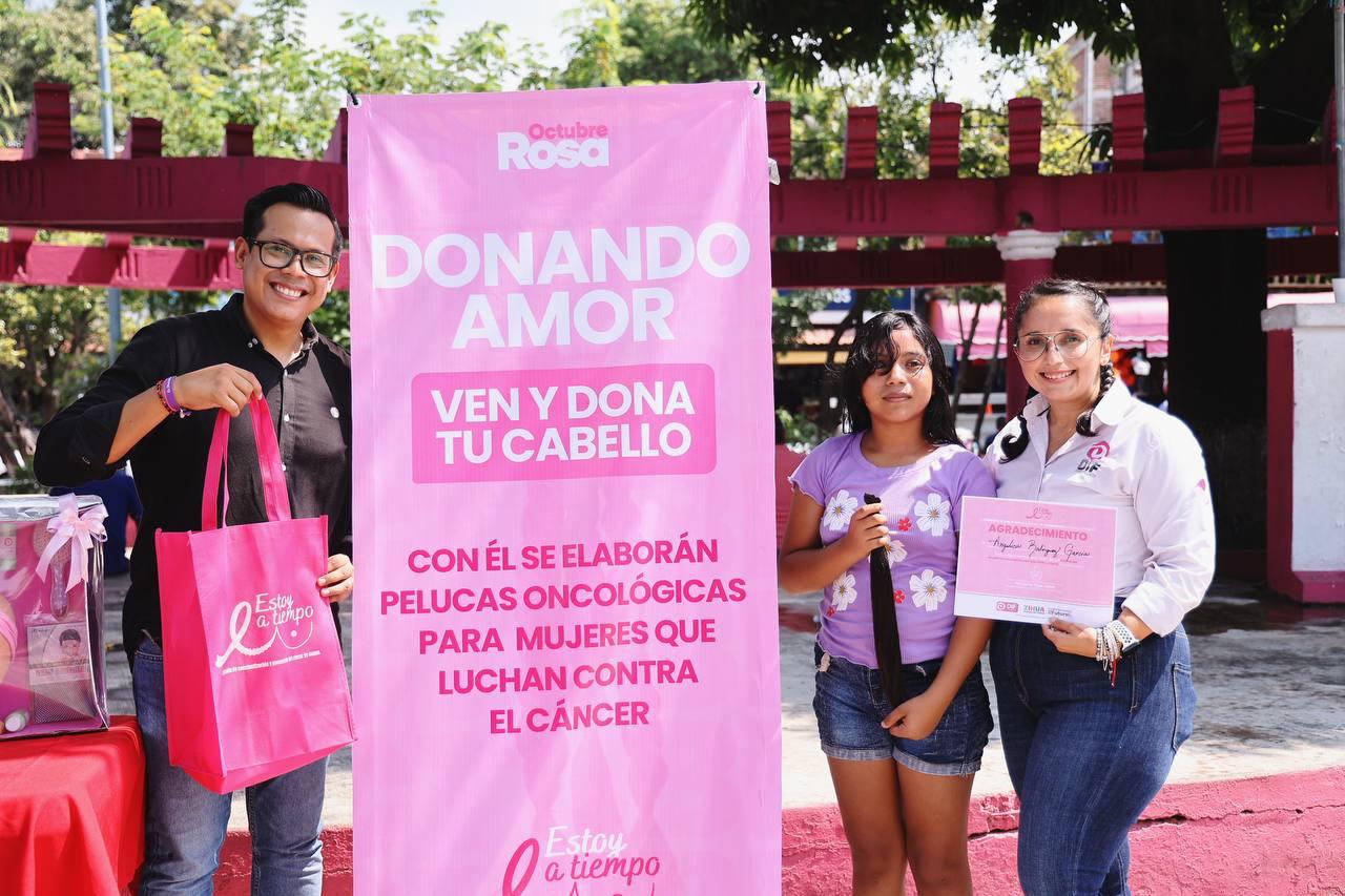 Ayuntamiento y DIF Zihuatanejo realizan campaña Donando Amor a favor de mujeres con cáncer. 