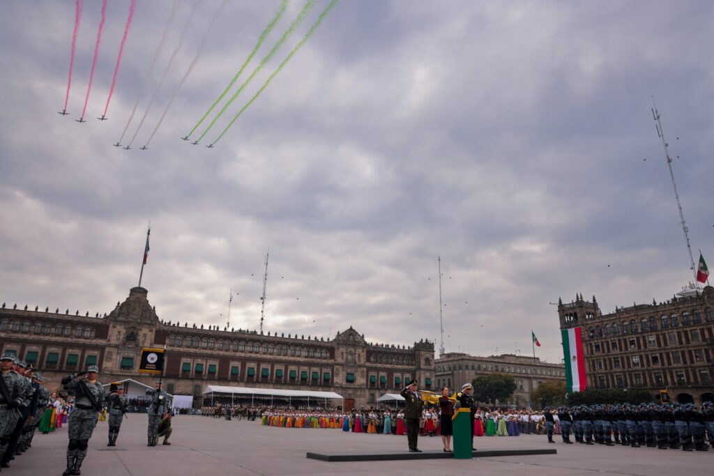 El mundo entero ve a México con admiración; las y los mexicanos en EUA son héroes de la patria: Presidenta Claudia Sheinbaum