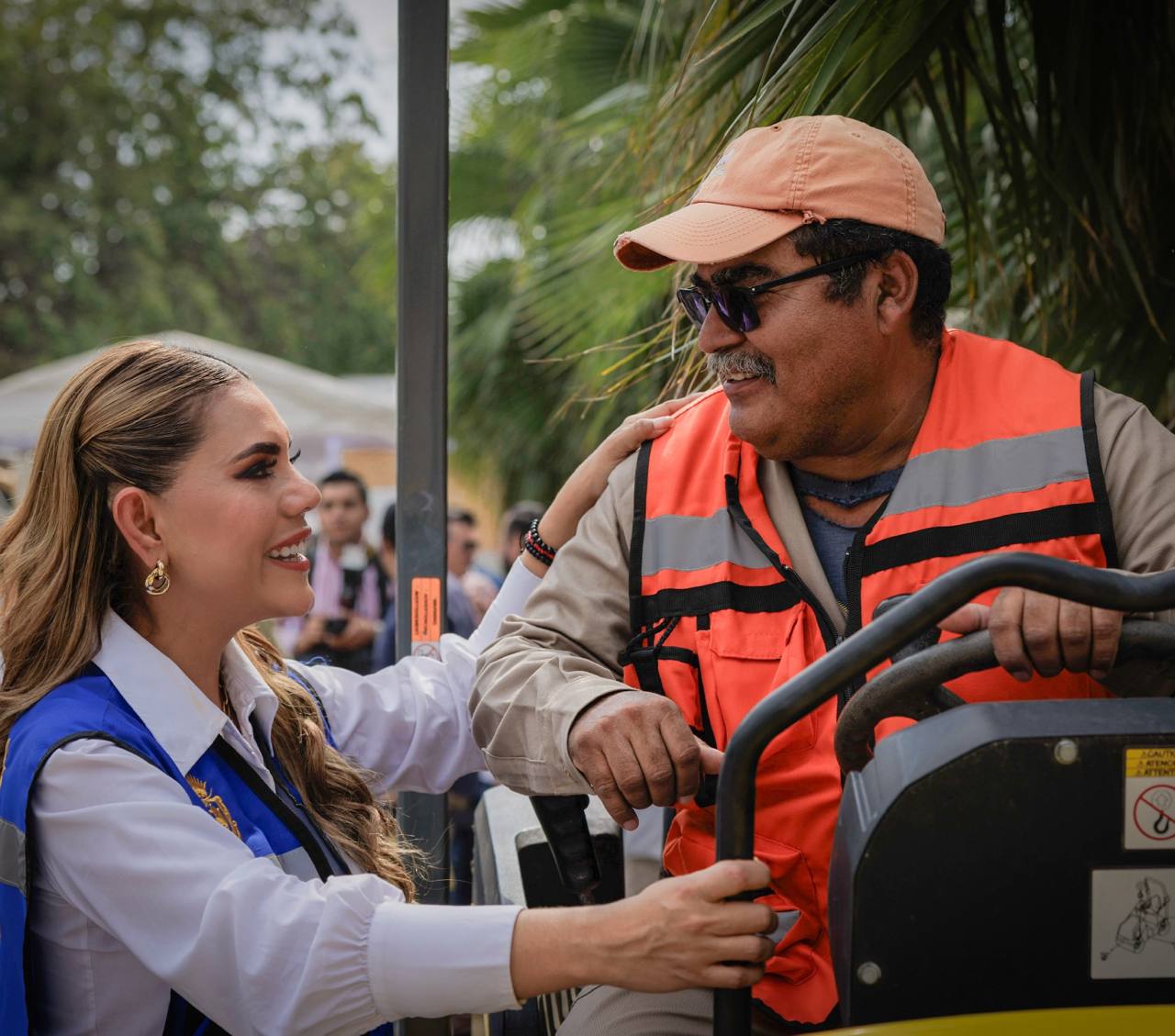 La gobernadora Evelyn Salgado da arranque al Programa de Bacheo de calles y avenidas en Chilpancingo