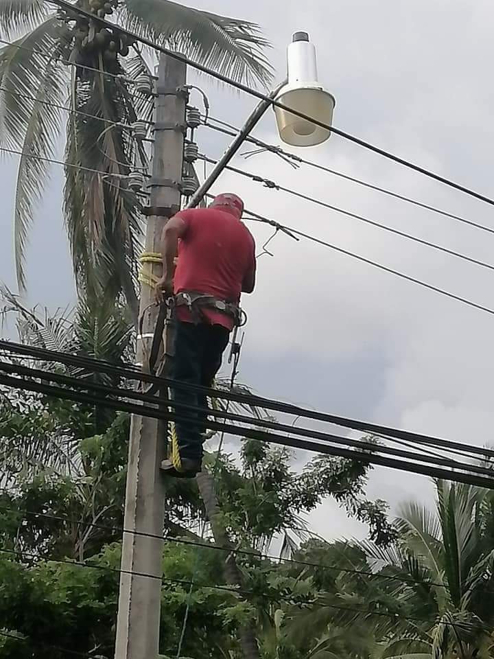 Sin alumbrado, en comunidad de San Jerónimo