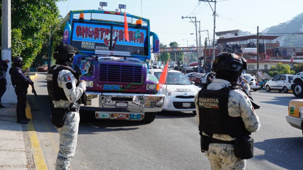 Atacan y hieren con un balazo al chofer de un camión urbano, en Acapulco