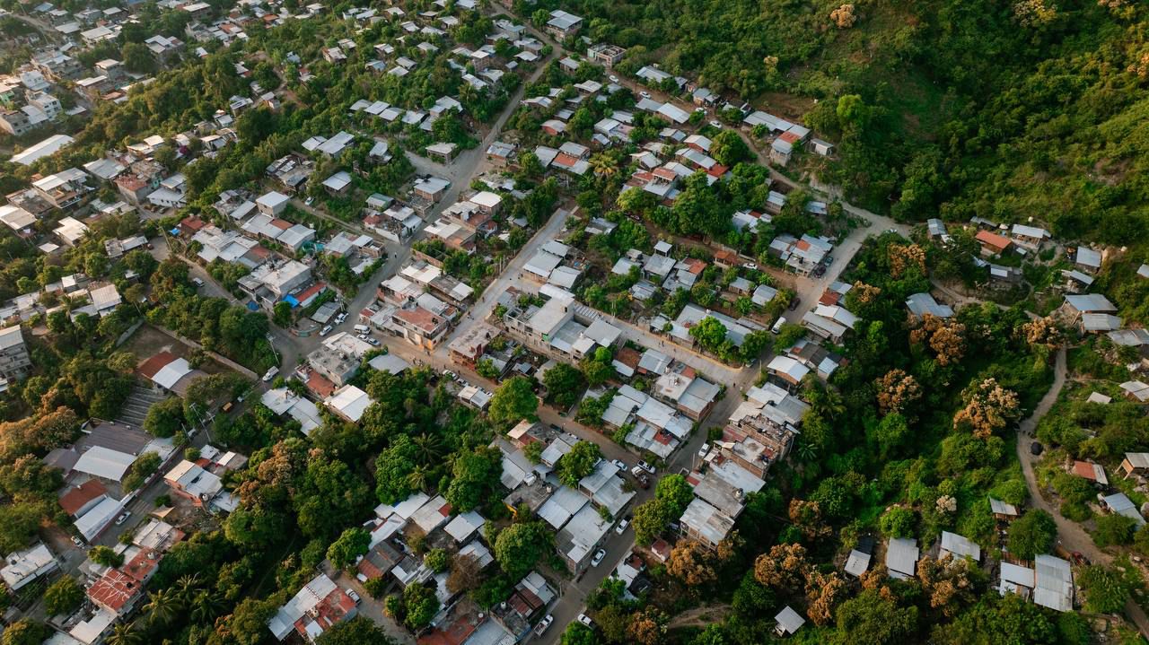 Gobierno de Lizette Tapia mejora con obras la colonia Ampliación El Barril