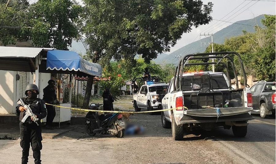 Asesinado a balazos mientras comía tacos, en Iguala