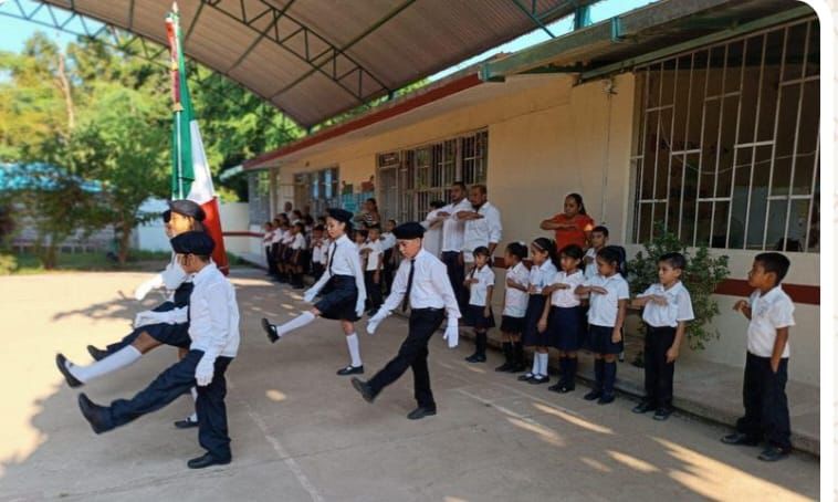 Reanudan clases presenciales en Atoyac y Benito Juárez-San Jerónimo y virtuales en Tecpan de Galeana