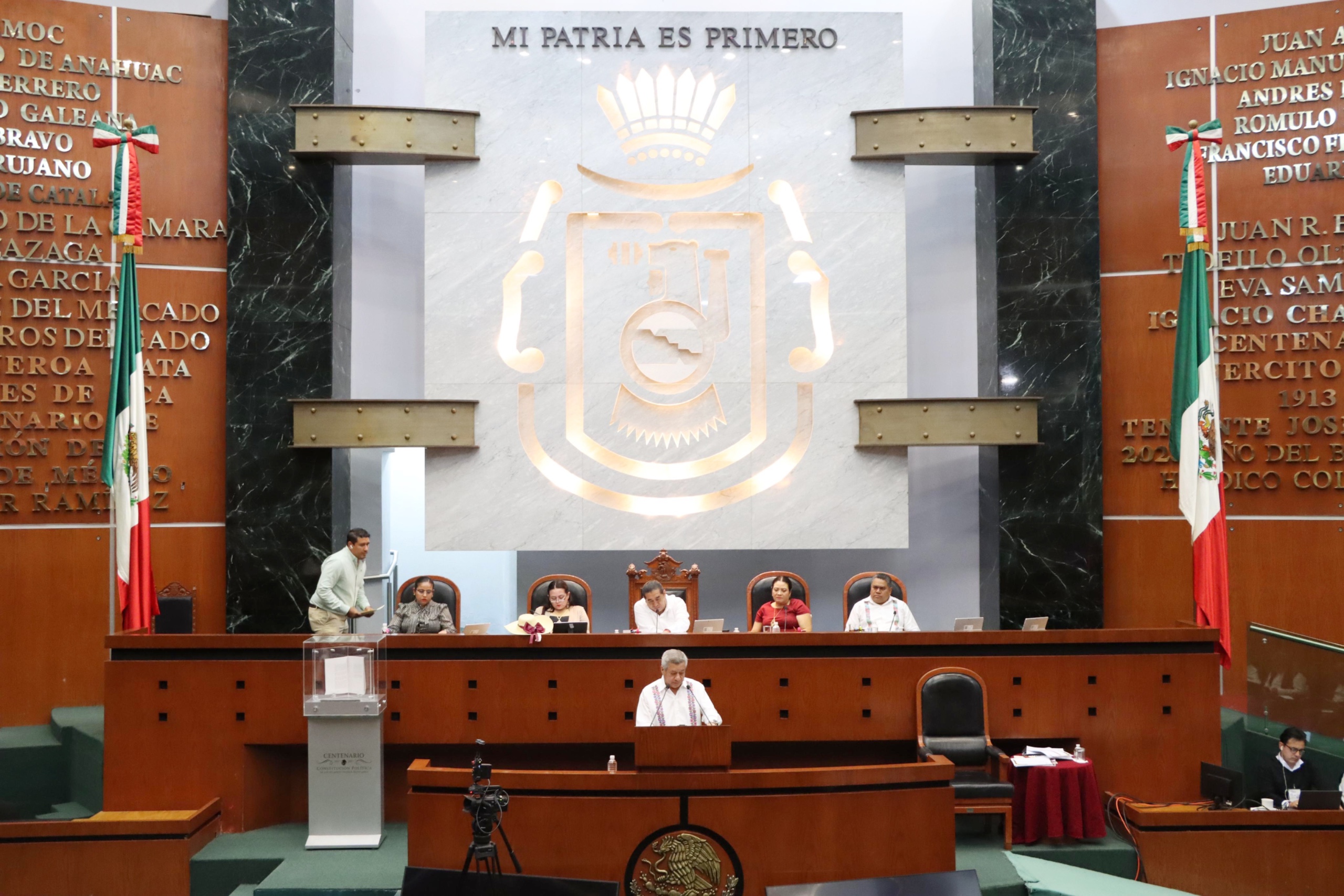 Todas las instituciones deben involucrarse en el mejoramiento de la educación, coinciden diputados en comparecencia de secretario