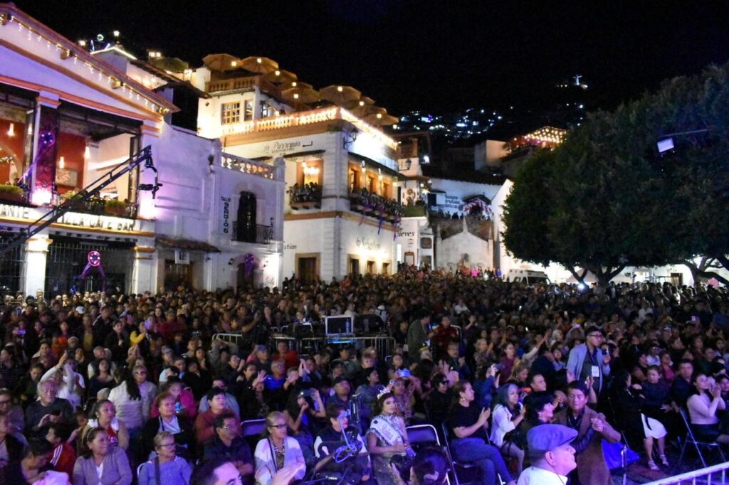 Un éxito la presentación de la Sonora Santanera en la 87 Feria Nacional de la Plata