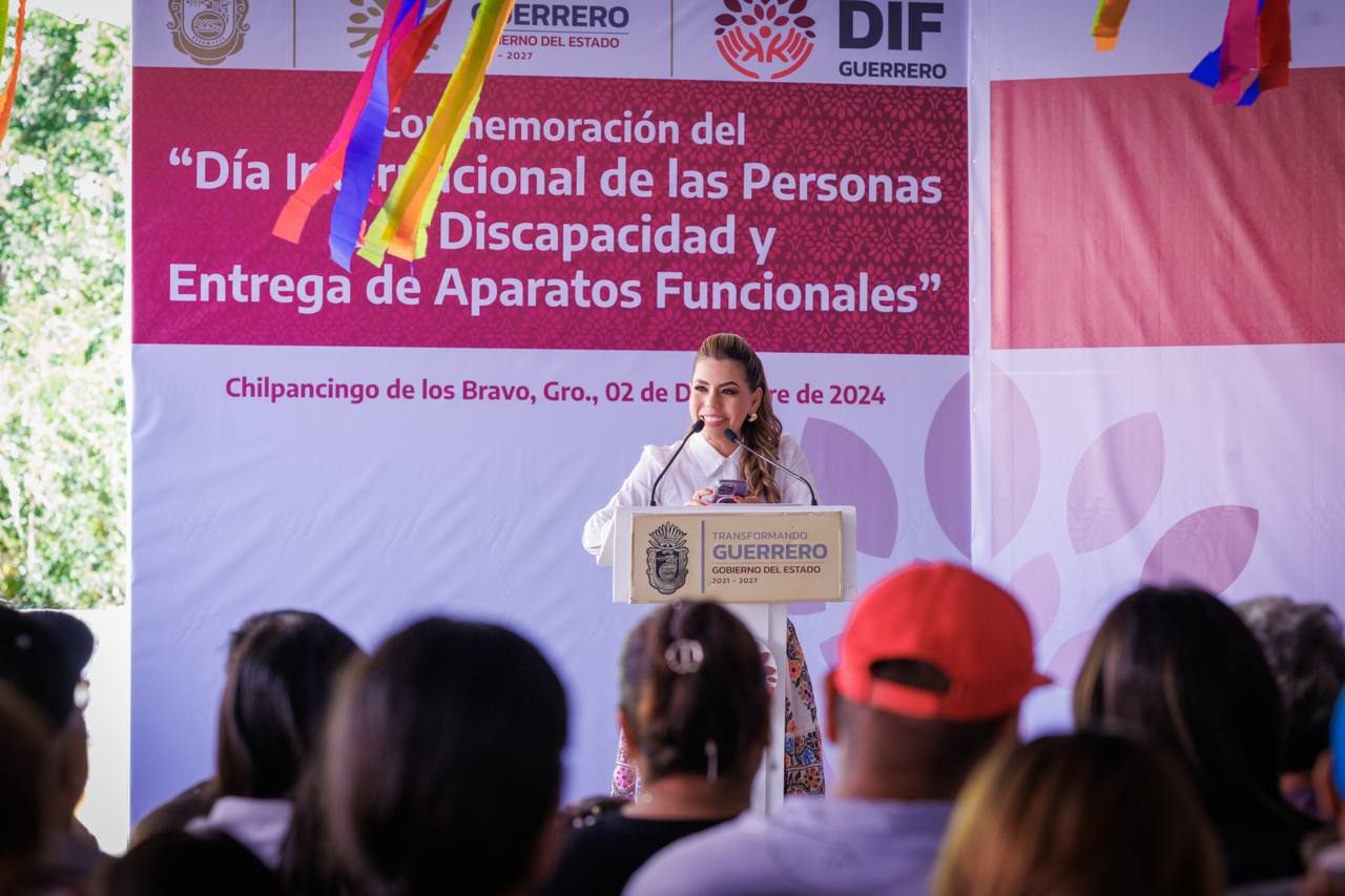 Conmemora Evelyn Salgado el Día Internacional de las Personas con Discapacidad con entrega masiva de aparatos funcionales