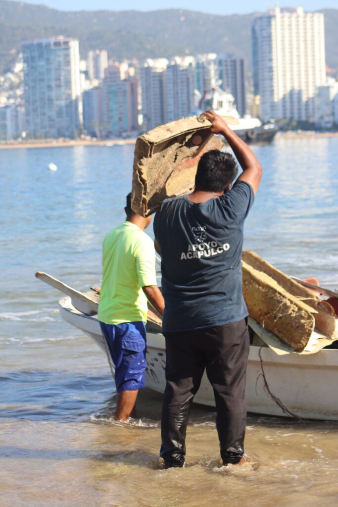 Promotora de Playas refuerza las jornadas permanentes de limpieza en playas de Acapulco