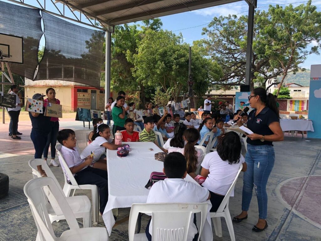 Gobierno de Zihuatanejo fomenta la lectura en los niños de educación primaria