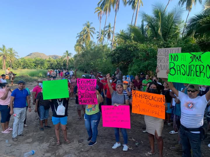 Pobladores de Tecpan protestan contra nuevo basurero por riesgo ambiental