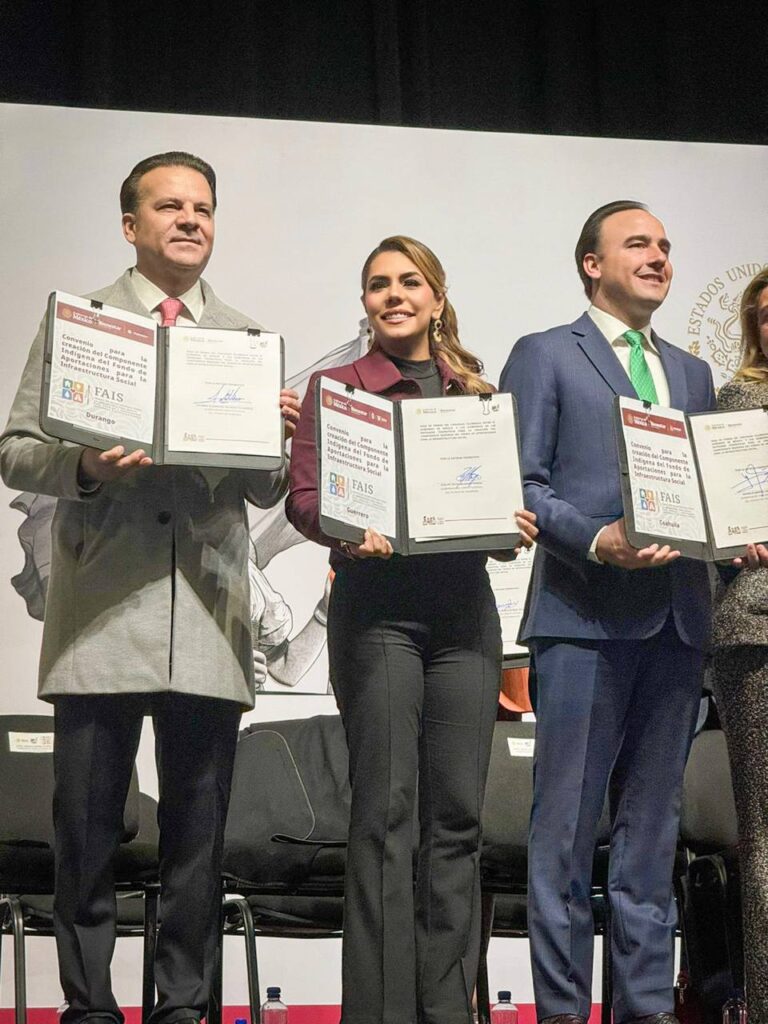 Evelyn Salgado acompaña a Claudia Sheinbaum en histórico Encuentro Nacional Municipalista