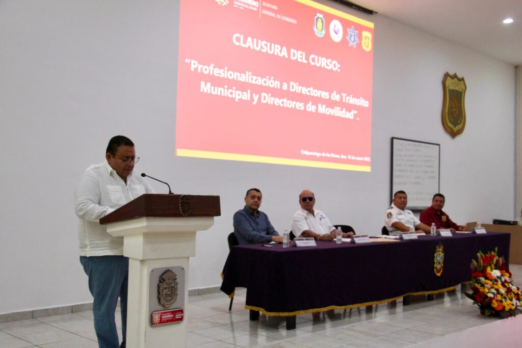 Subsecretario Francisco Rodríguez Cisneros clausura Cursos de Profesionalización para Directores de Tránsito y Movilidad