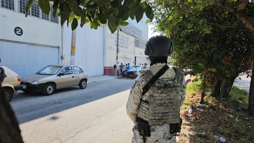 En Chilpancingo… Muere en almacén de la SEG un elemento del IPAE