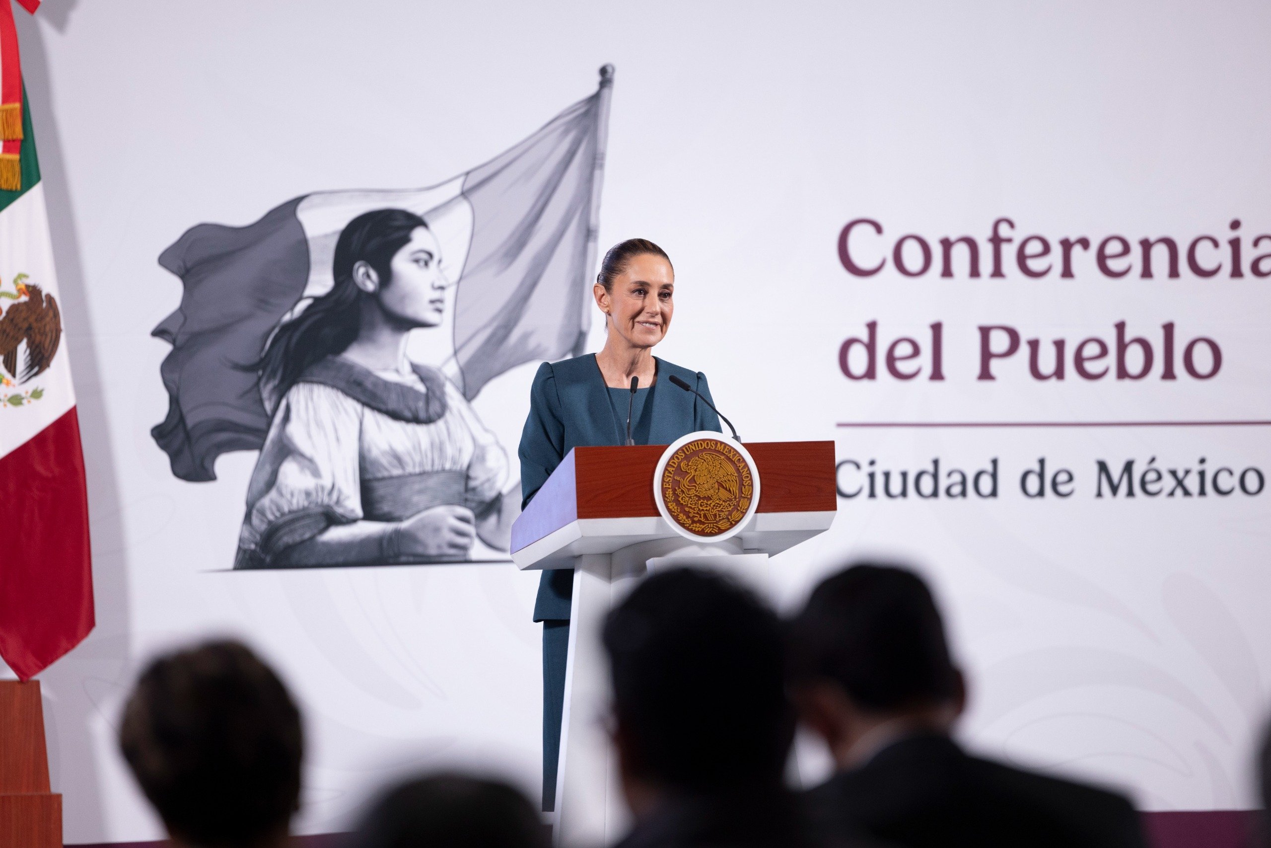 Claudia Sheinbaum Anuncia Inversión de 3,700 MDD para Proyectos de Fermaca en Durango: Centro de Datos y Planta de Fertilizantes