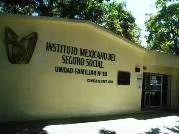 Reconoce IMSS Guerrero 44 años de servicio de la UMF No. 16, en Coyuca de Benítez