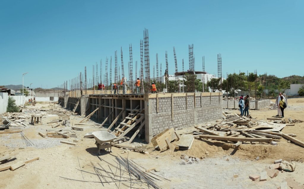 Visitan SGG y colectivos de personas desaparecidas construcción del Centro Estatal de Resguardo Humano