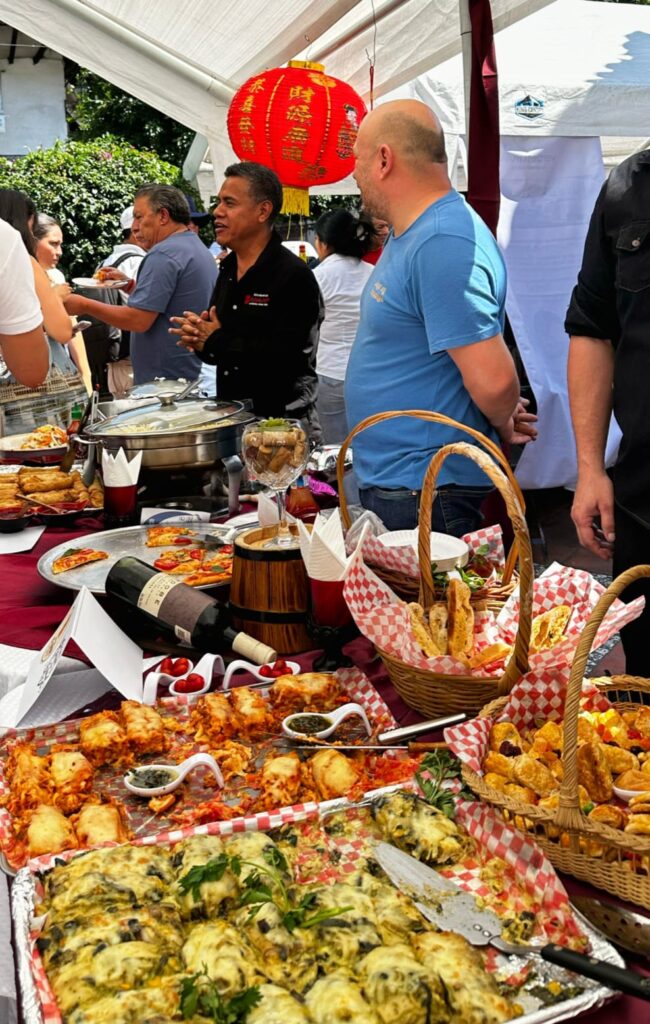 El valor de la gastronomía de Taxco, su cultura y atractivos se ponen en alto en la feria “Taxco de mis Sabores”.