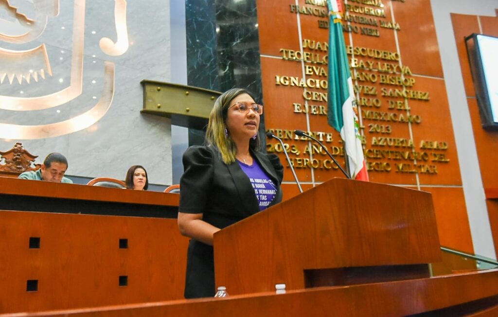 Propone diputada insumos menstruales gratuitos en ceresos de Guerrero 