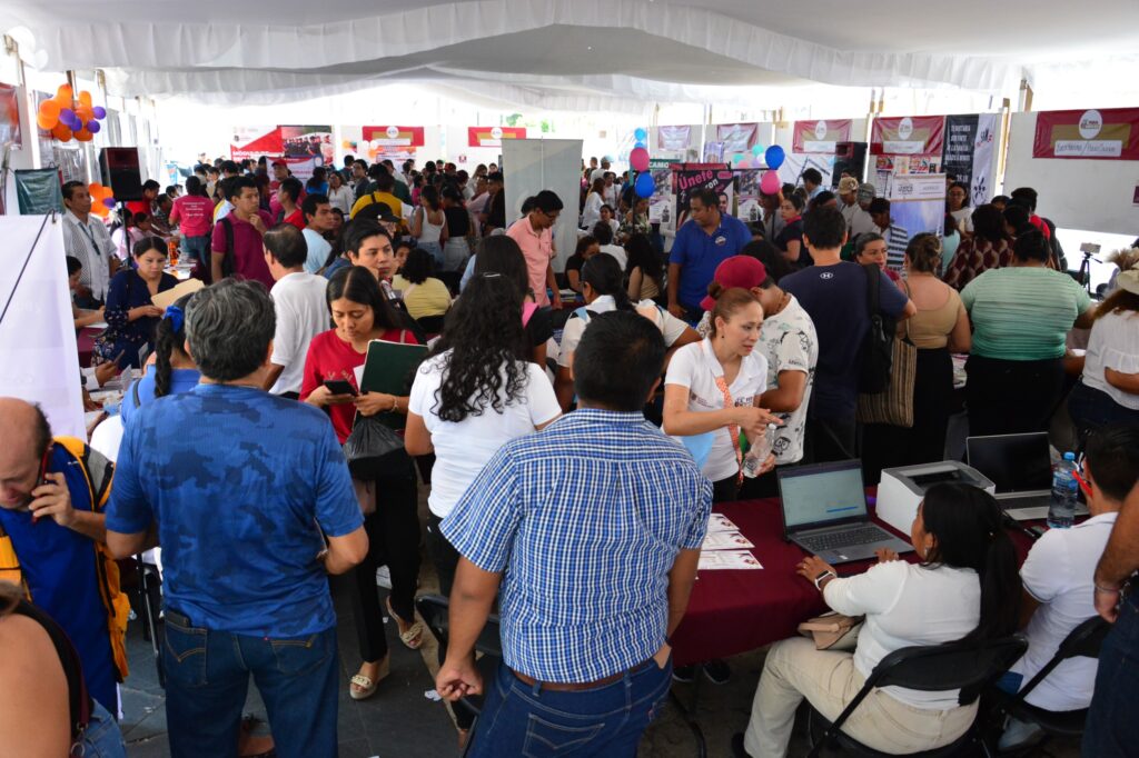 Acapulco Celebra el Empoderamiento Femenino con la Feria Nacional de Empleo para Mujeres se ofertaron más de mil oportunidades laborales