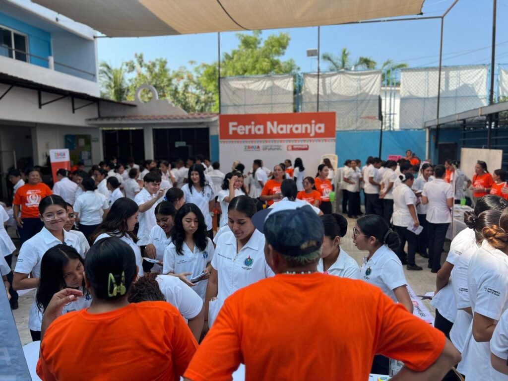 Feria Naranja lleva apoyo gratuito y conciencia sobre violencia de género a diversos sectores de Zihuatanejo