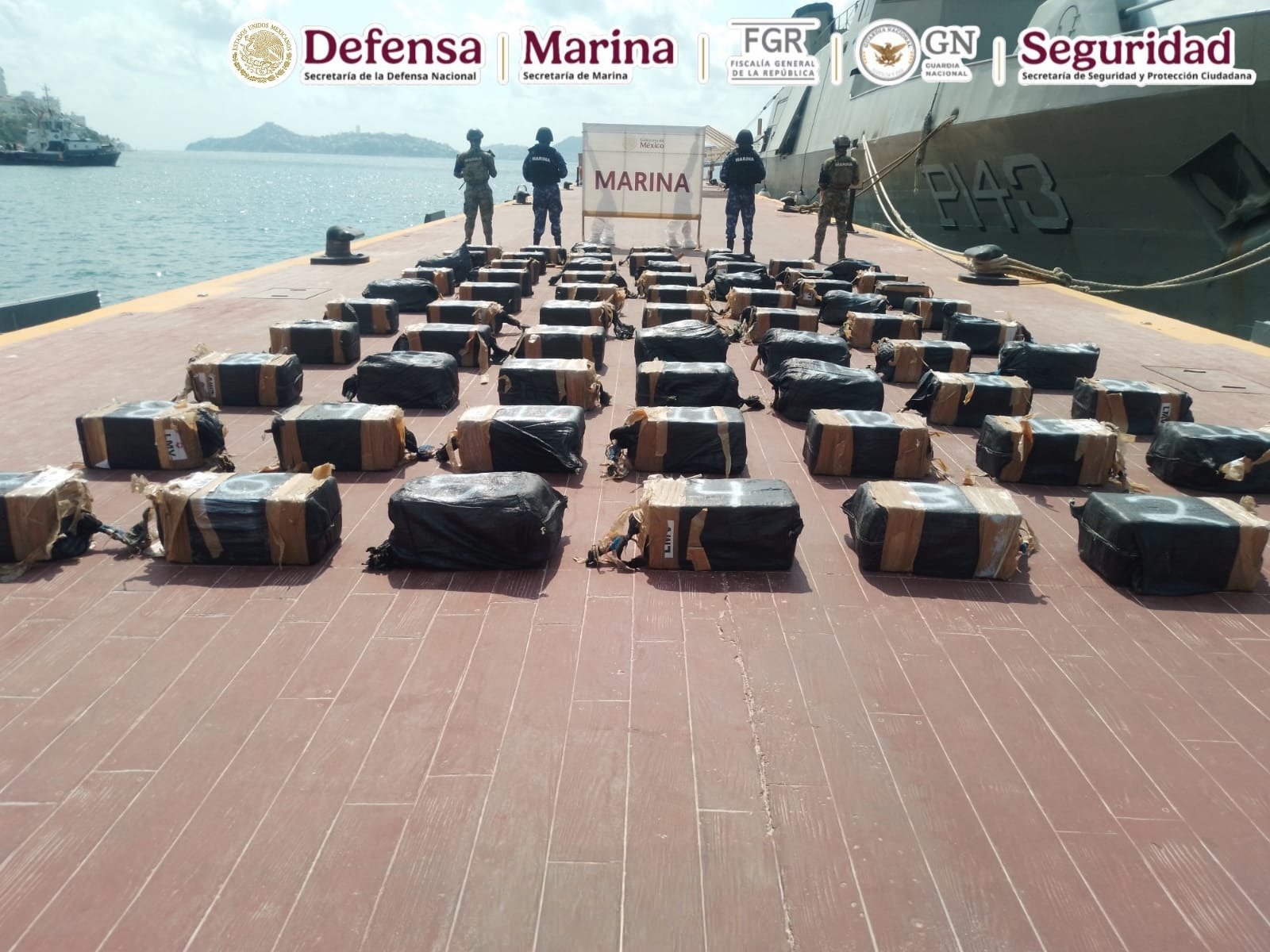 Asegura Marina 1.3 toneladas de presunta cocaína frente a costas de Guerrero
