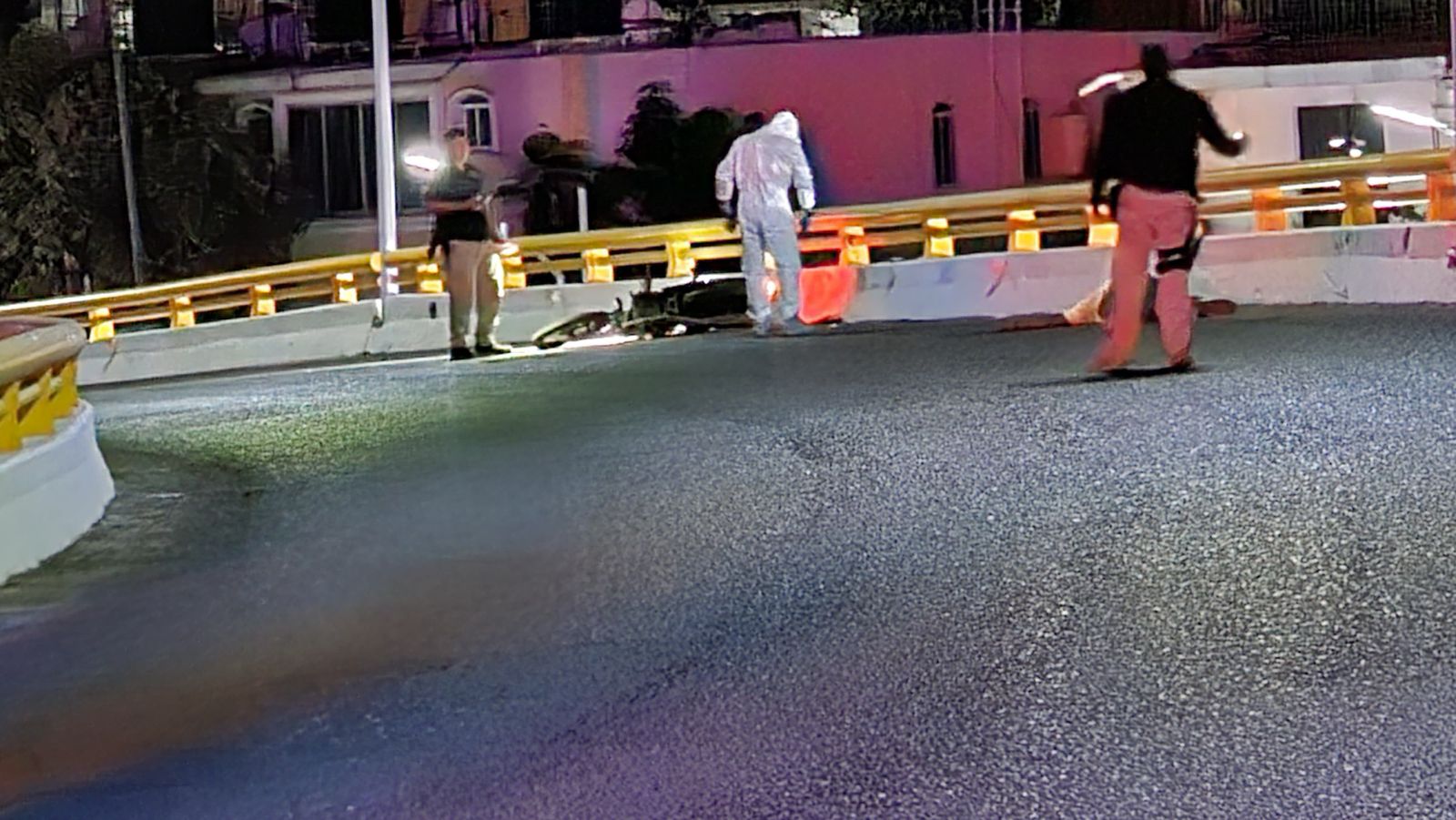 Derrapa y muere un joven motociclista en Chilpancingo