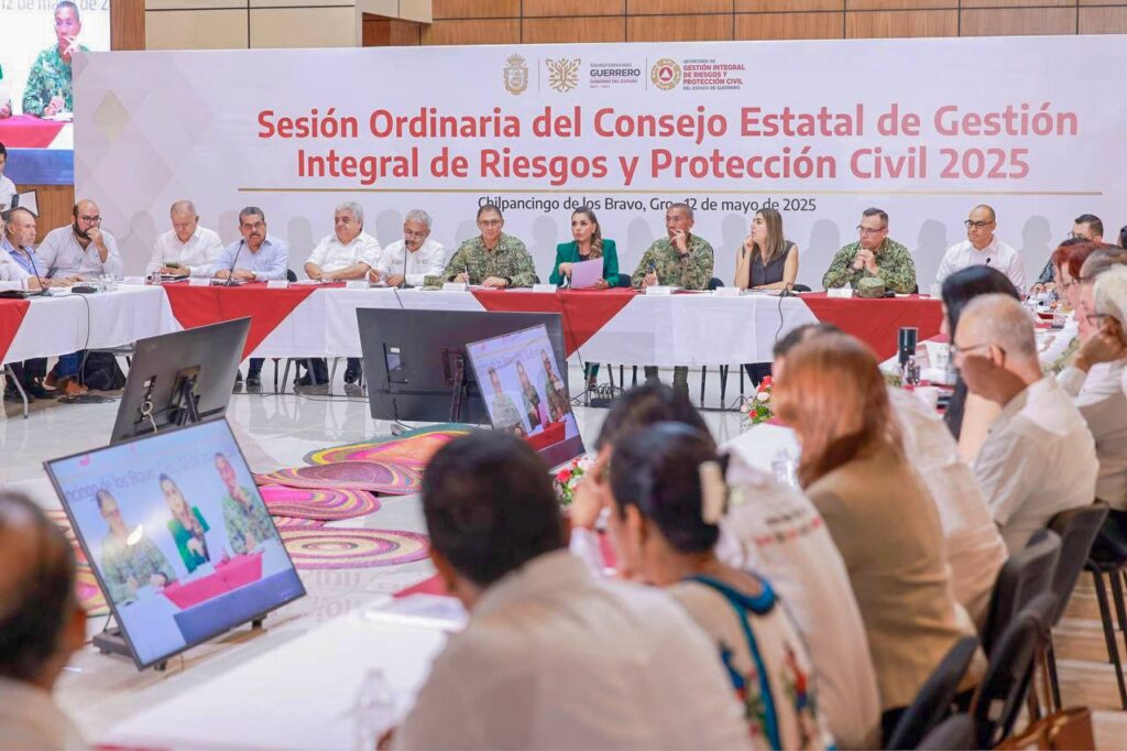Declara Evelyn Salgado en sesión permanente al Consejo Estatal de Protección Civil frente a la temporada de lluvias y ciclones 2025