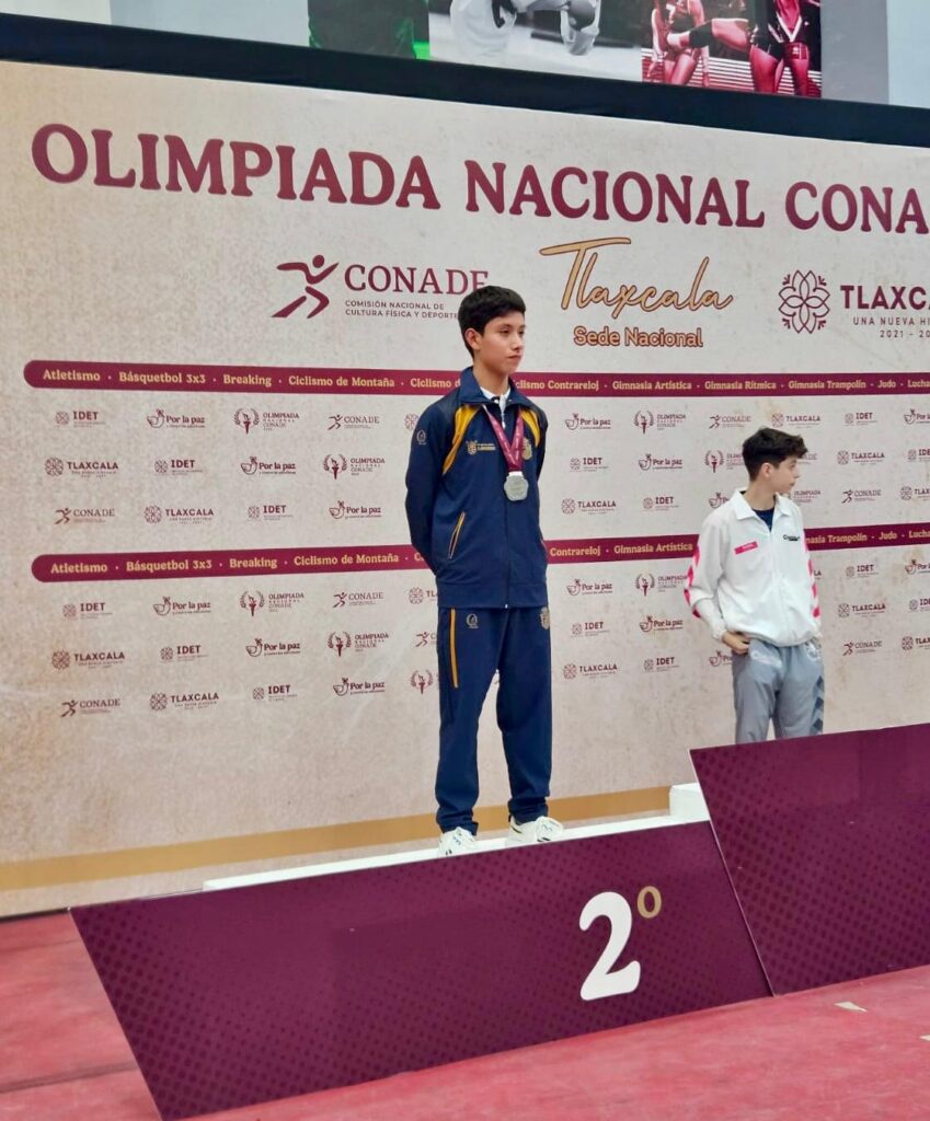 Éder Nicolás Álvarez obtiene medalla de plata para Guerrero en tenis de mesa