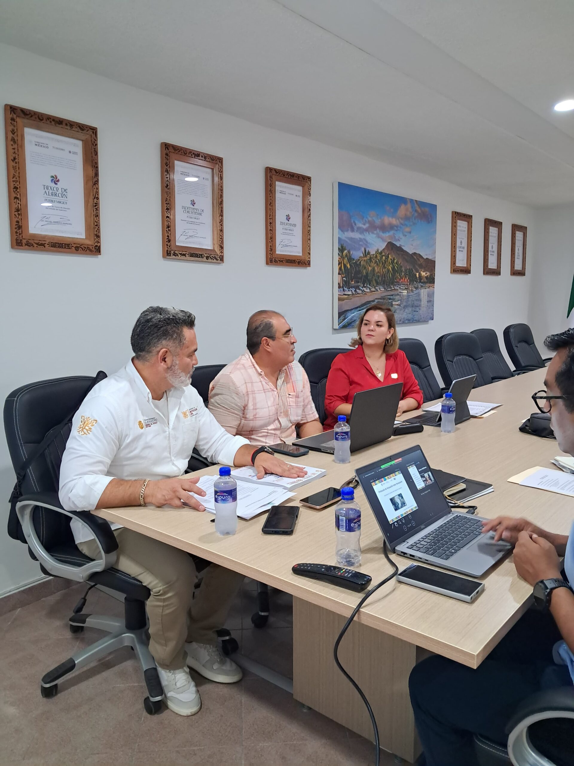 Gobierno de Guerrero fortalece protocolos de atención a turistas en caso de emergencias o desastres