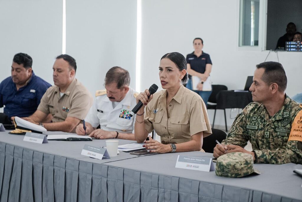 Presidente Lizette Tapia Castro instala sesión permanente del Consejo Municipal de Protección Civil