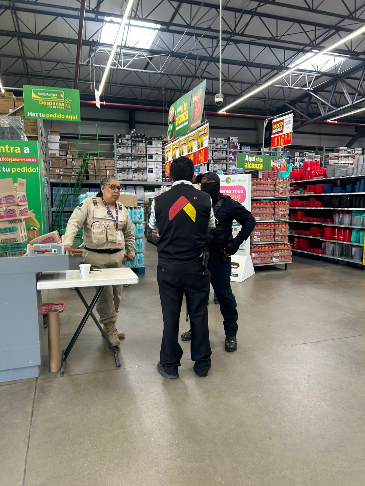 Robaron fuerte cantidad de dinero de la tienda Aurrera Norte, en Chilpancingo