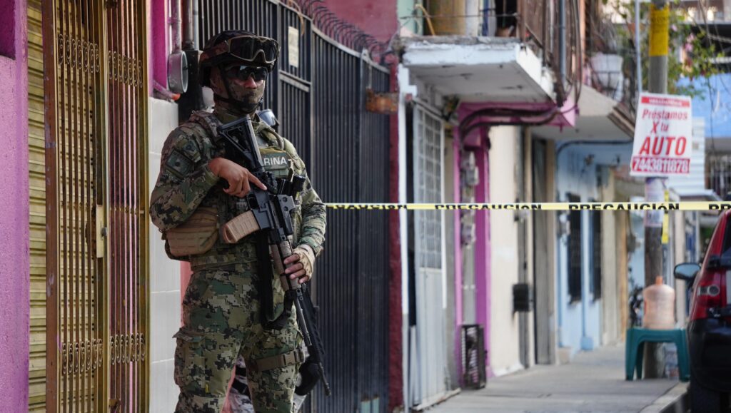 En Acapulco… A balazos hieren de gravedad a un hombre en la colonia Progreso