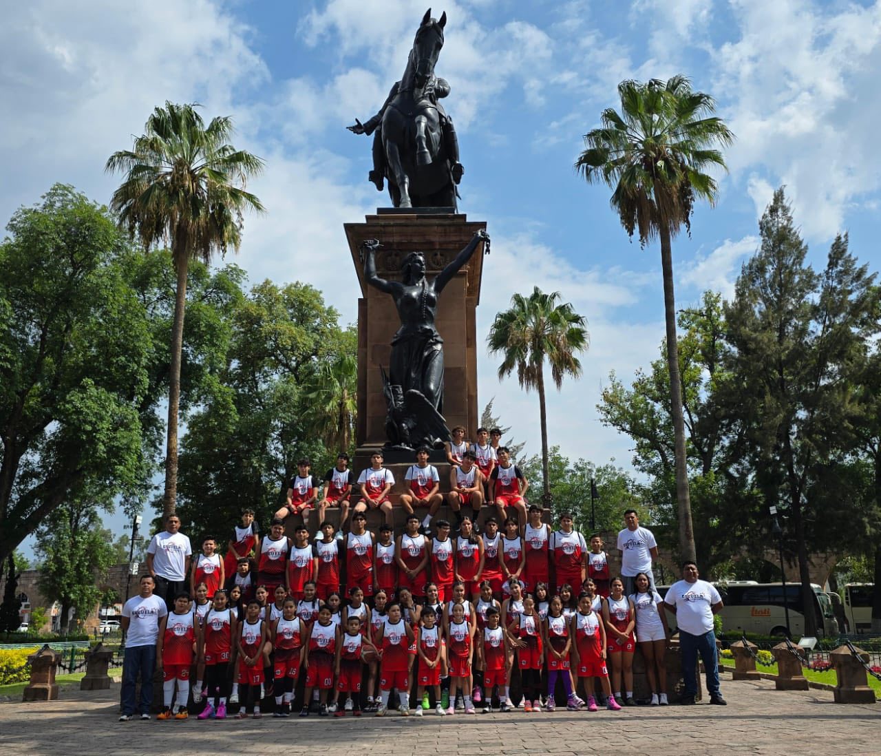 Escuela Infantil de Básquetbol participa en la Copa Morelia 2025