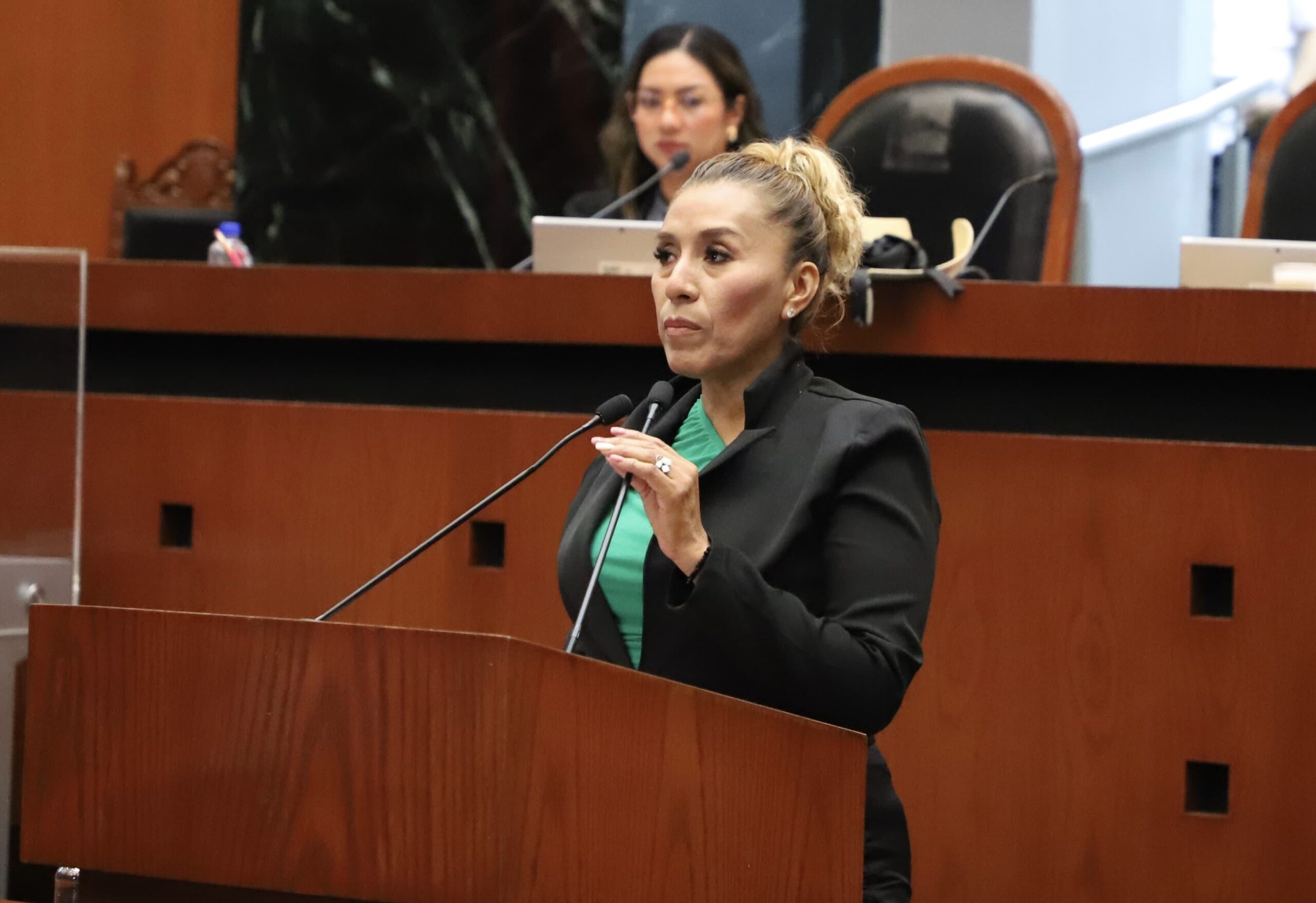 Propone diputada crear ley general de enfermería para reconocer legalmente a personal de salud