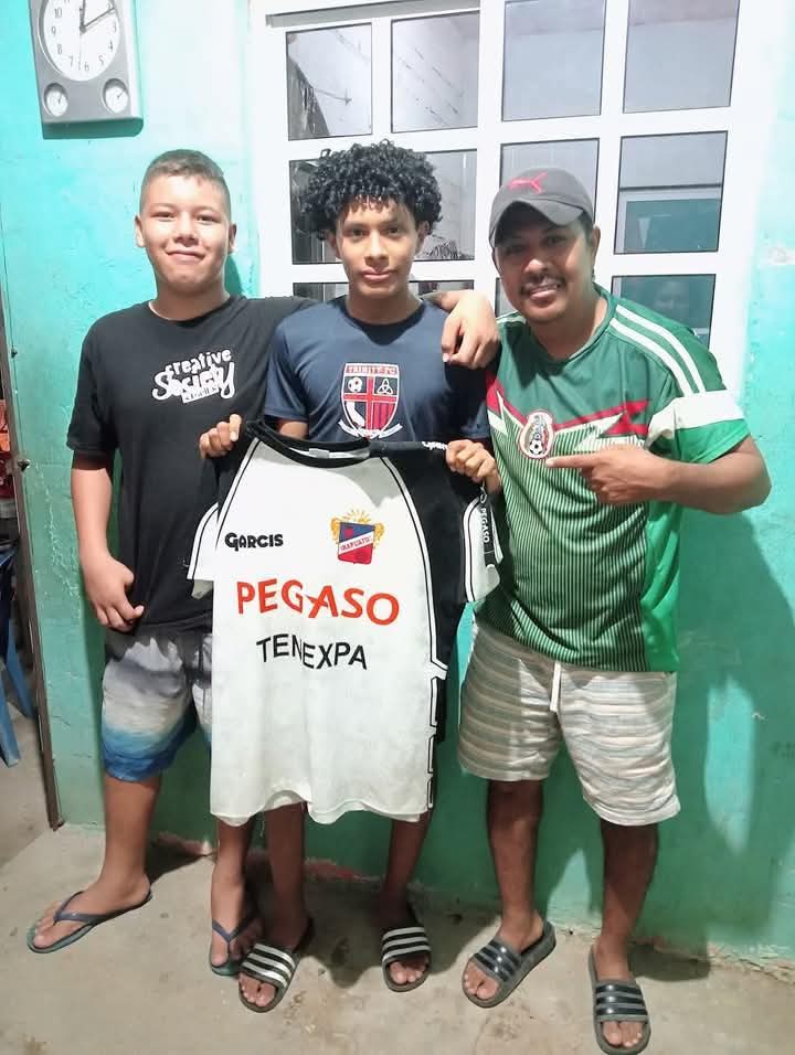 Joven futbolista de Tecpan se prepara en Colombia rumbo a selección nacional juvenil
