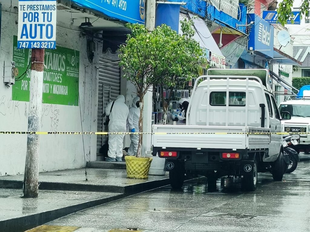 En pleno centro de Chilpancingo… Ejecutan a organizador de eventos musicales