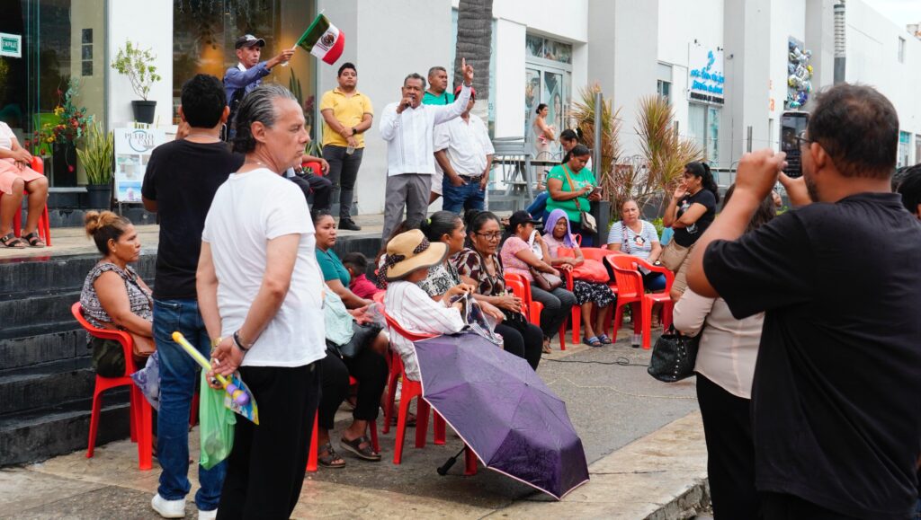 Condenan en Acapulco arbitrariedades de Donald Trump en contra de migrantes