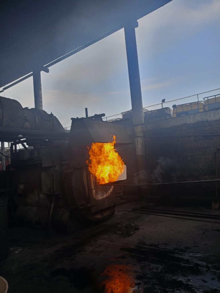 Destruye la FGR más de mil litros de metanfetamina asegurados en Guerrero