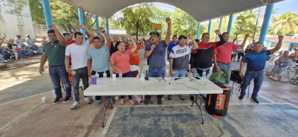 CETEG denuncia incumplimientos del Gobierno Federal en Tecpan