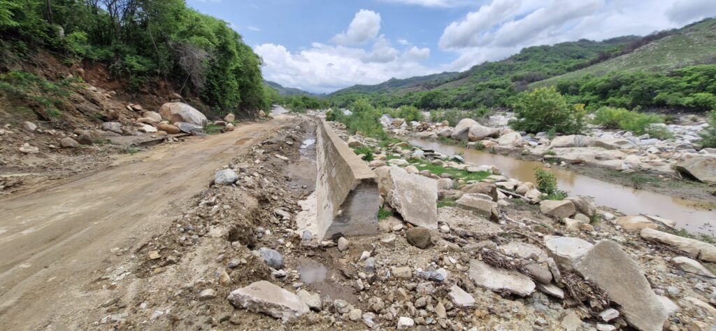 Comunidades de la Sierra de Tecpan podrían quedar incomunicadas por lluvias