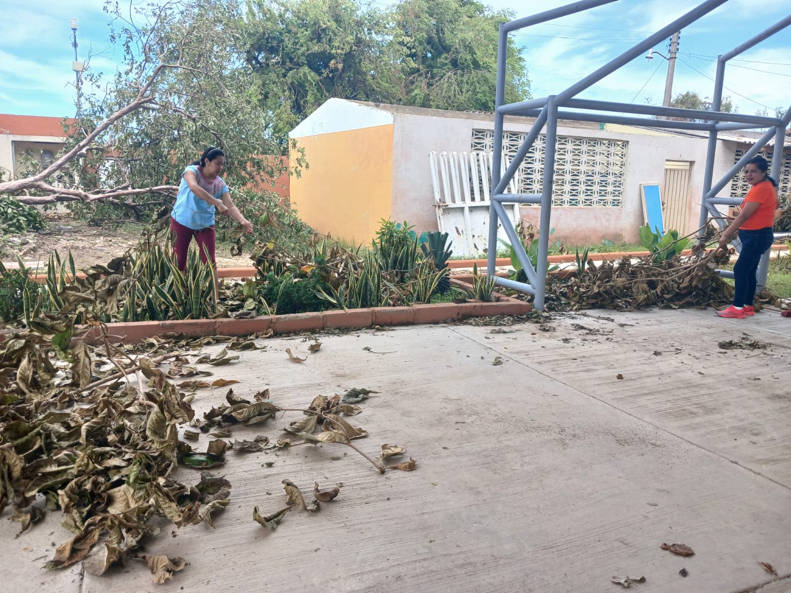 Coordina SEG acciones integrales de atención a escuelas afectadas por el huracán Erick