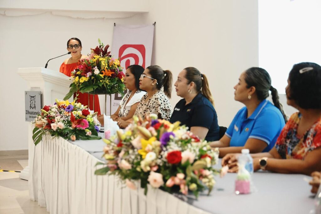 Terminan cursos en los Centros de Desarrollo Comunitario del DIF