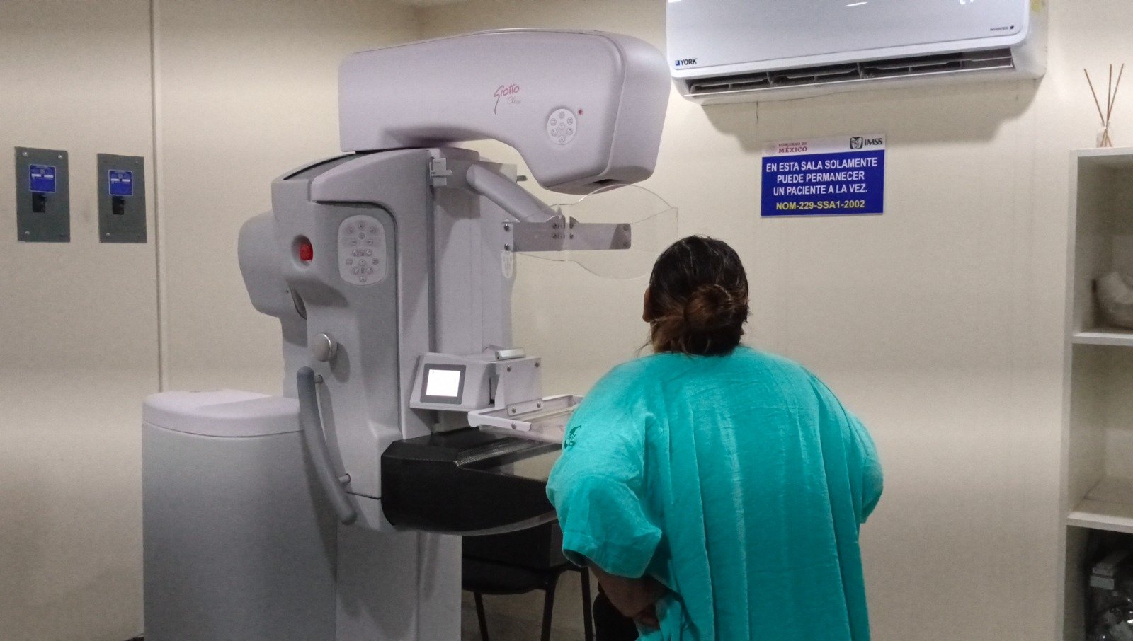 Promueve IMSS Guerrero detección oportuna del cáncer de mama